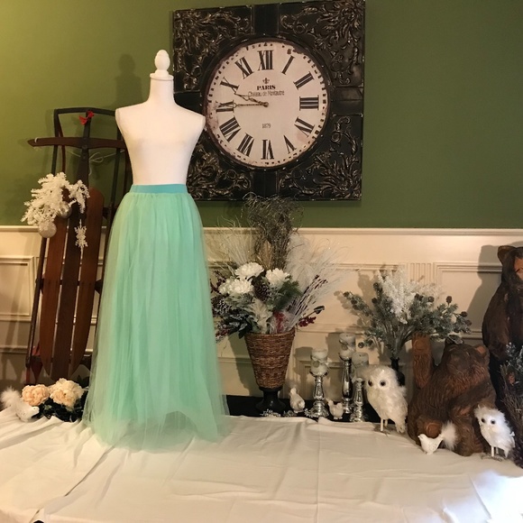 Dresses & Skirts - Maxi Tulle skirt